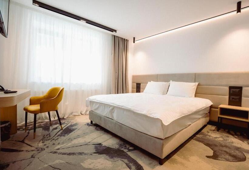 جناح إدارى, Alexandrion Experience