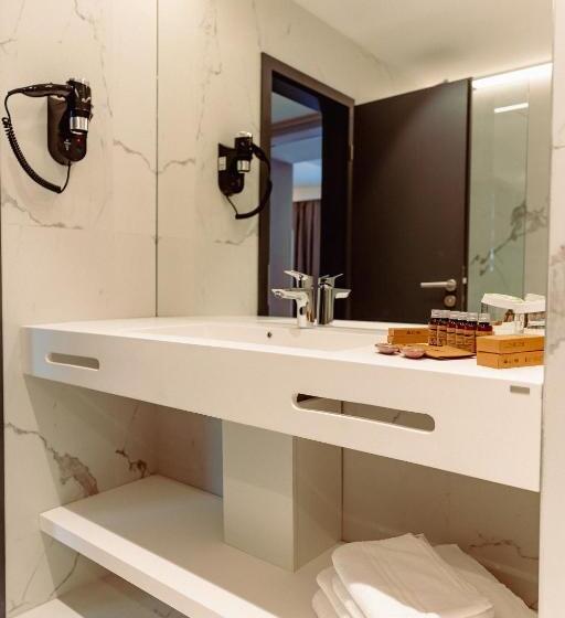 اتاق استاندارد یک نفره, Alexandrion Experience