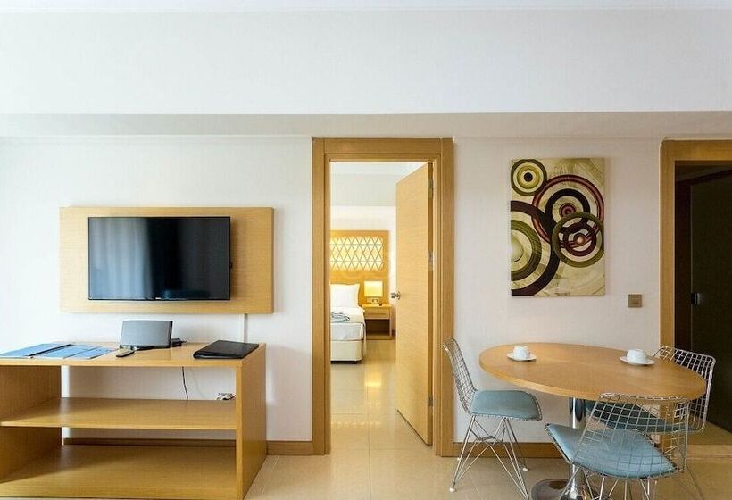 اتاق لوکس چهار تخته, Aurasia Design