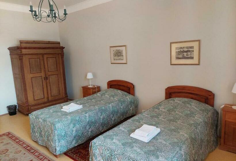 اتاق استاندارد, Grasu Pils