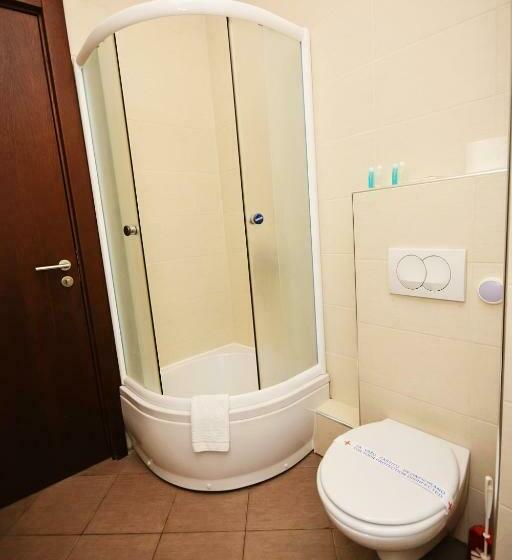 اتاق استاندارد, Kaštel