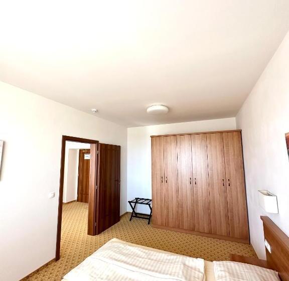 Perhesviitti, Kopanice