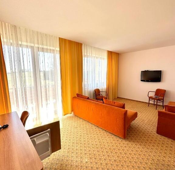 Family Suite, Kopanice