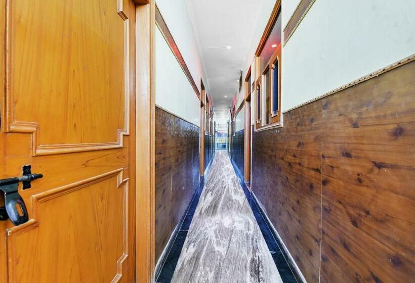 غرفة كلاسيكية ثلاثية, Oyo 87525  Green