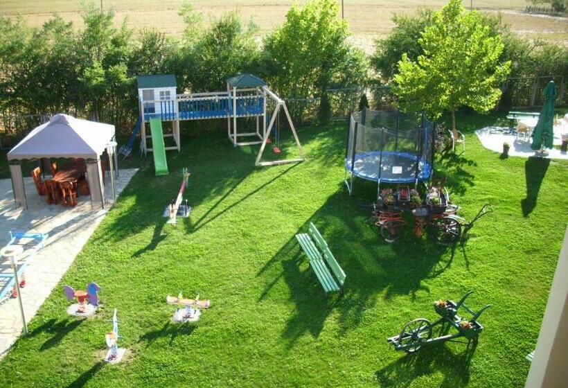 اتاق استاندارد یک نفره, Ravni Gaj