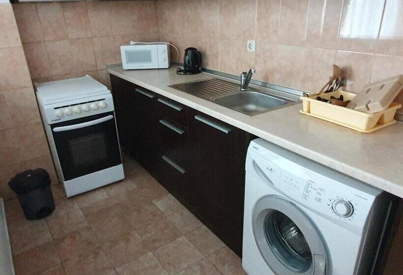 شقة غرفة واحدة, Santa Maria