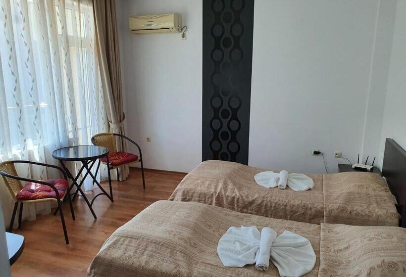 غرفة قياسية مزوَّدة بشُرفة, Santa Maria