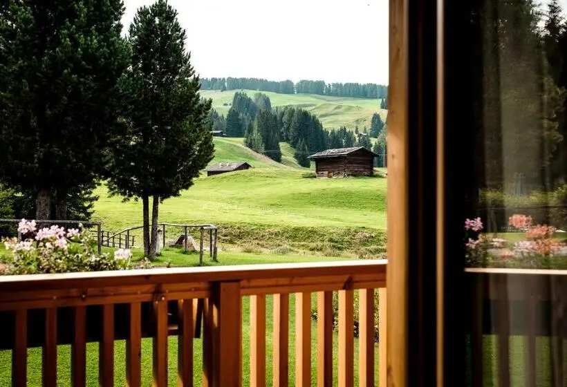 コンフォートシングルルーム, Sporthotel Floralpina