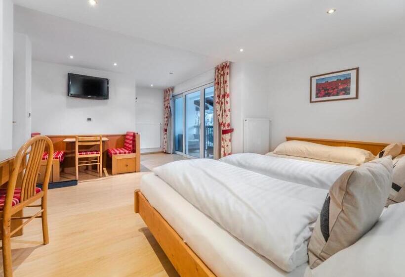 غرفة ديلوكس مزودة بشرفة, B&b Marina Contacless Check In