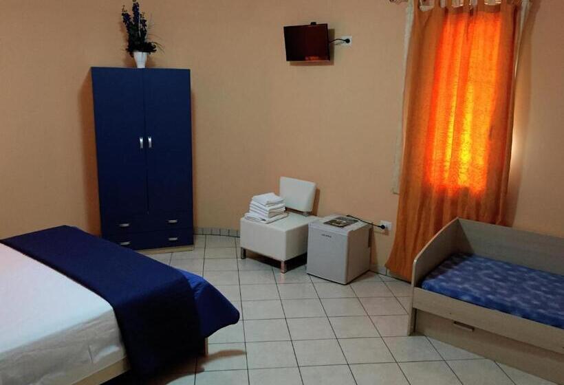 חדר סטנדרט לארבעה, B&b L Angolo