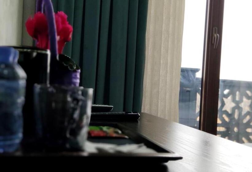 اتاق استاندارد با بالکن, Pga Hotel Free Shuttle To Airport