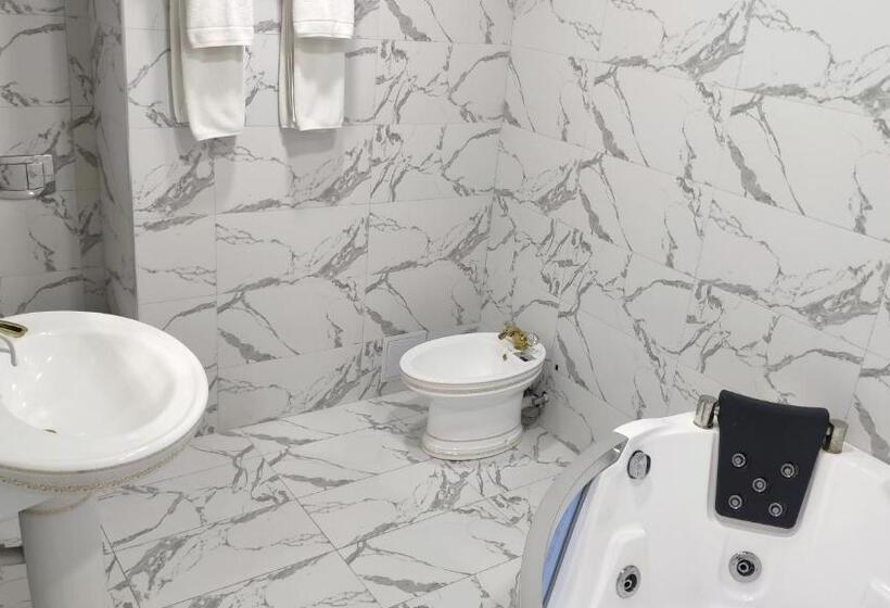 سوئیت با تخت بزرگ, Pga Hotel Free Shuttle To Airport