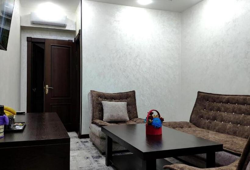 سوئیت با تخت بزرگ, Pga Hotel Free Shuttle To Airport