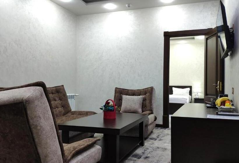 سوئیت با تخت بزرگ, Pga Hotel Free Shuttle To Airport