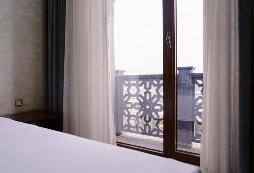 اتاق استاندارد با بالکن, Pga Hotel Free Shuttle To Airport