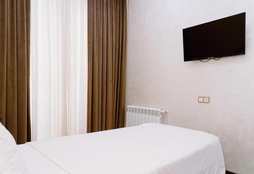 اتاق استاندارد یک تخته با بالکن, Pga Hotel Free Shuttle To Airport