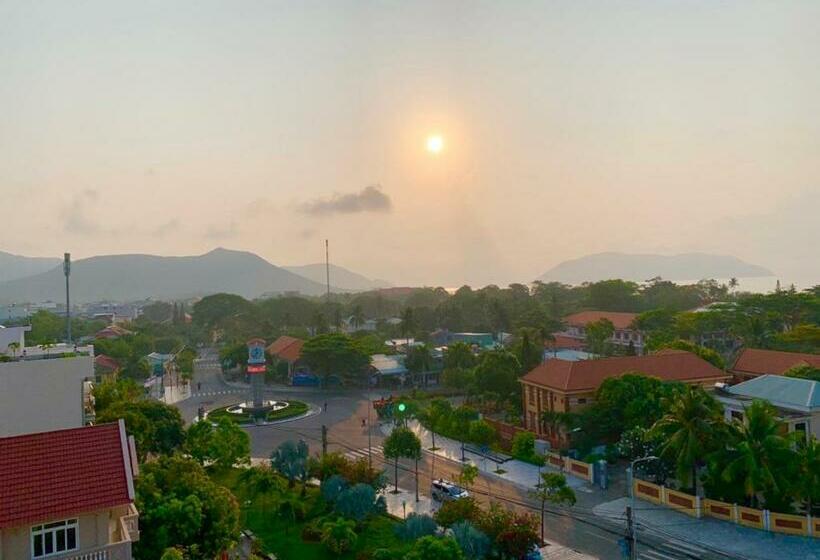 اتاق استاندارد با چشمانداز دریا, Hải Sơn