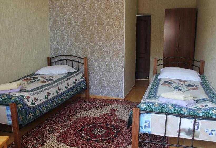 اتاق لوکس چهار تخته, адилет