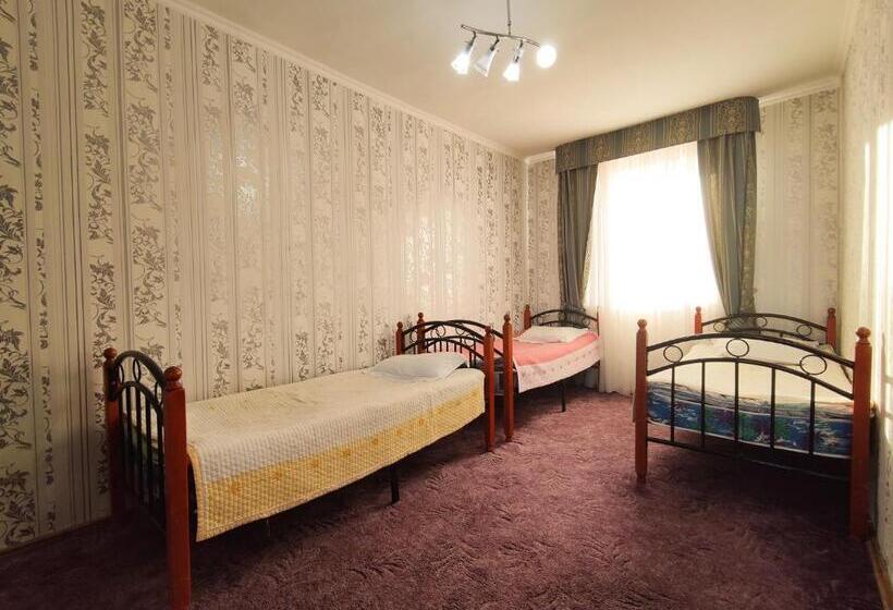 اتاق استاندارد سه نفره, адилет