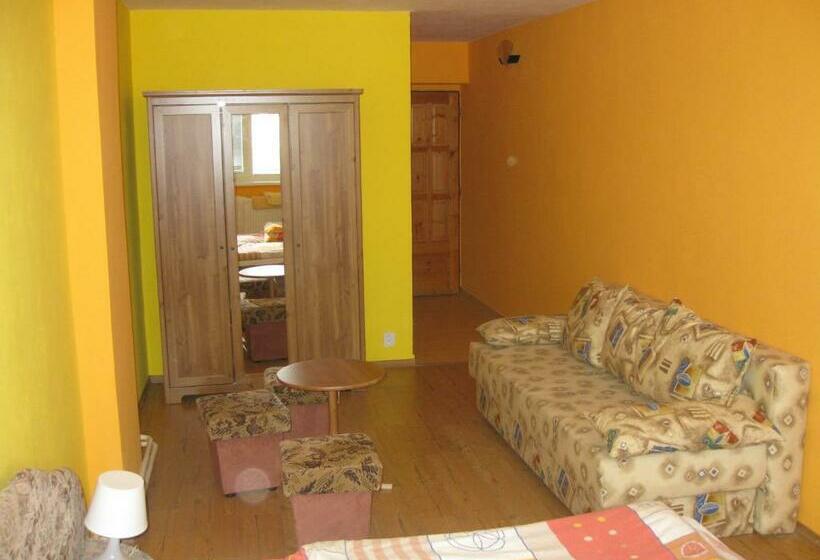 이코노미 룸, Penzión Normandia