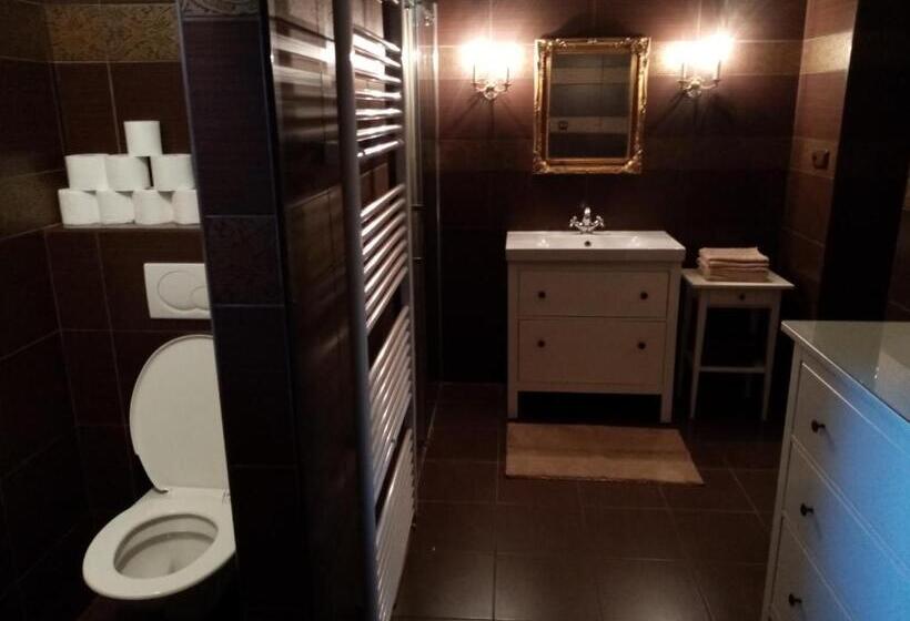 חדר משפחתי, Penzion Restaurace U Helferů