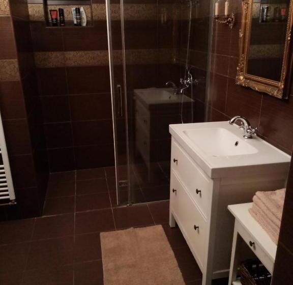 Семейный Номер, Penzion Restaurace U Helferů