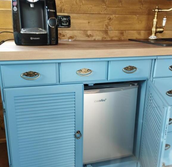 בקתת חדר, Penzion Restaurace U Helferů