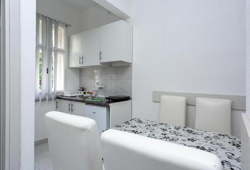 سوییت لوکس, Vila ćirković U Centru Sokobanje