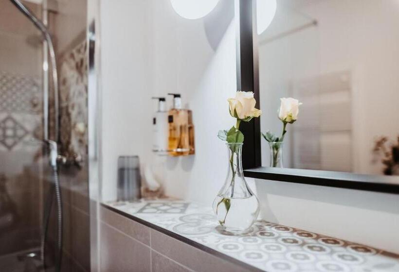 Полулюкс Одноместный с Террасой, The Loft Lodge   Suiten