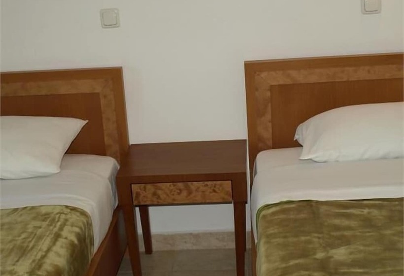 Апартаменты 2 Спальни, Aristea
