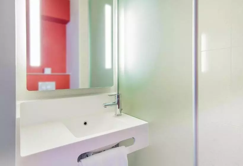 Standard Neljän Hengen Huone, B&b Hotel Royan La Palmyre