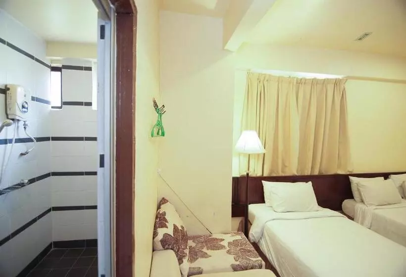 اتاق استاندارد چهار تخته, Anggerik Lodging