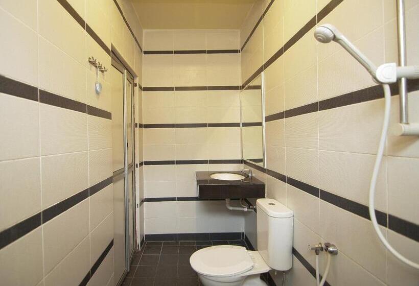 חדר סטנדרט לארבעה, Anggerik Lodging