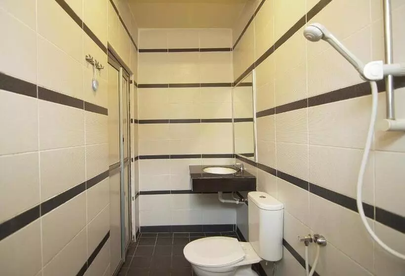 اتاق استاندارد چهار تخته, Anggerik Lodging