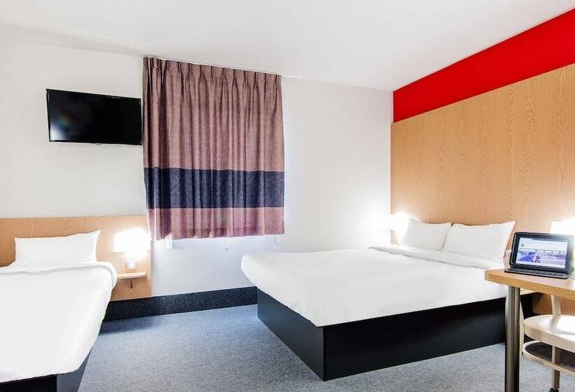 Четырехместный Номер Стандарт, B&b Hotel Royan La Palmyre