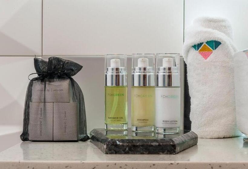 Полулюкс, Fch Hotel Expo Adults Only