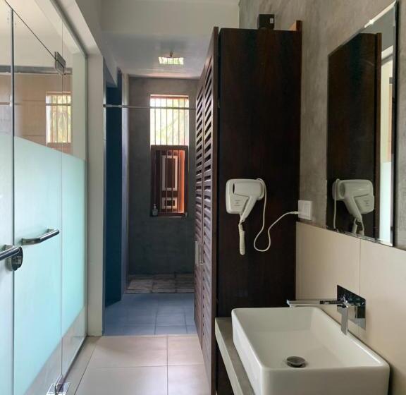 Quarto Triplo Deluxe, Handagedara Resort & Spa