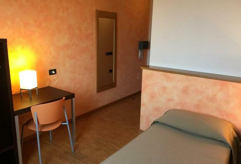 اتاق استاندارد یک نفره, Locanda Corte Girlanda