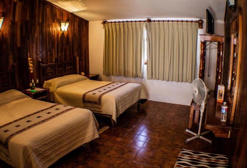 غرفة قياسية رباعية, Meson Yohualichan