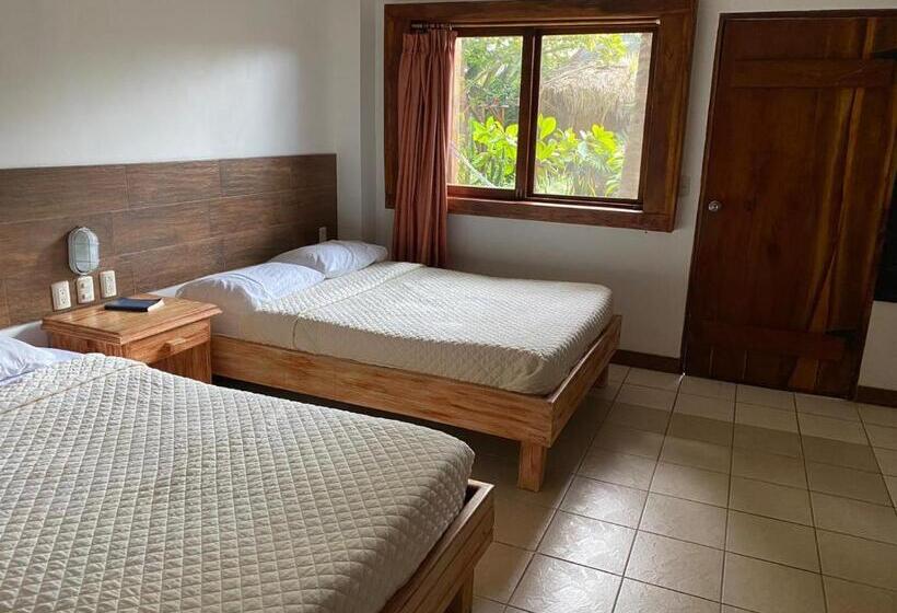 اتاق استاندارد سه نفره, Nantu Hostería