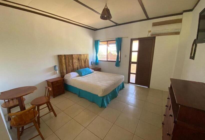 اتاق خانوادگی, Nantu Hostería