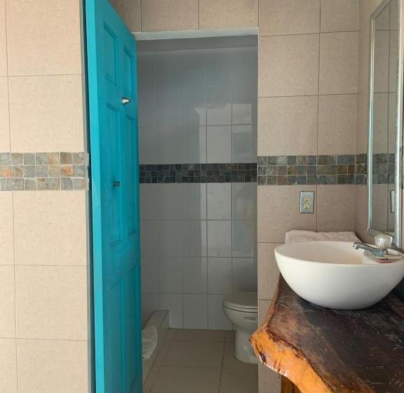 اتاق عادی, Nantu Hostería