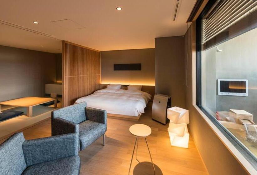 デラックスの４人部屋, Chikurakan