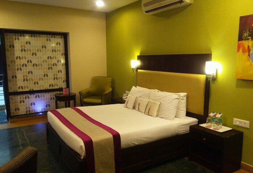 Quarto Superior, Saurabh Candy By Peppermint