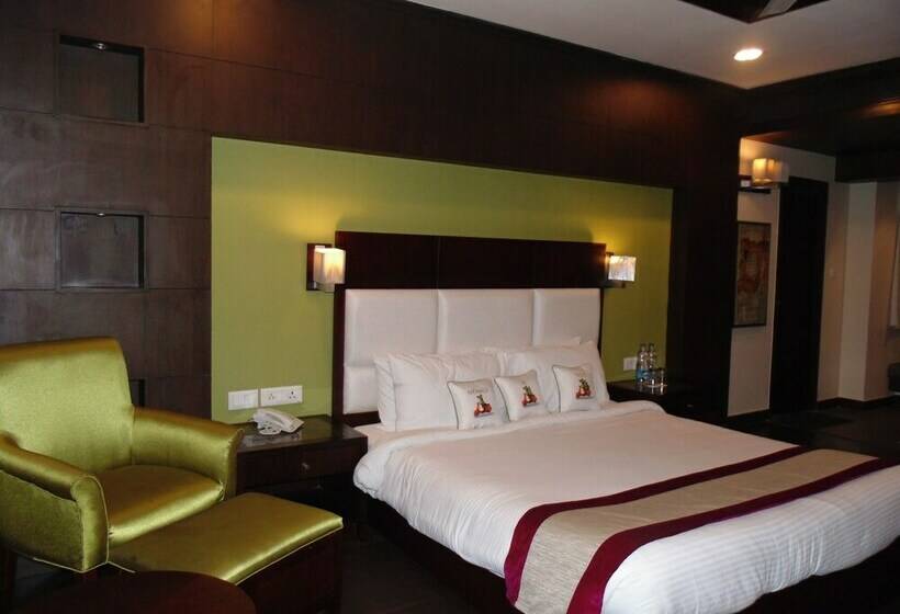 Quarto Deluxe, Saurabh Candy By Peppermint