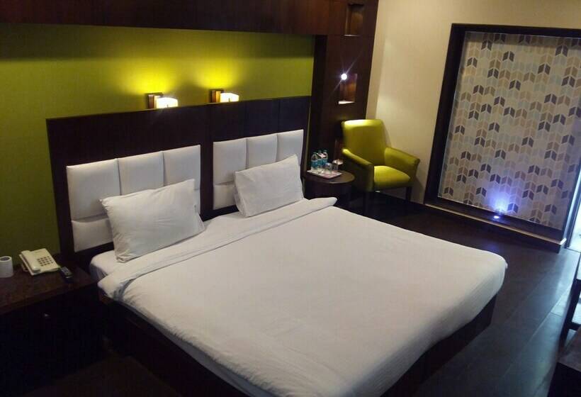 Quarto Deluxe, Saurabh Candy By Peppermint