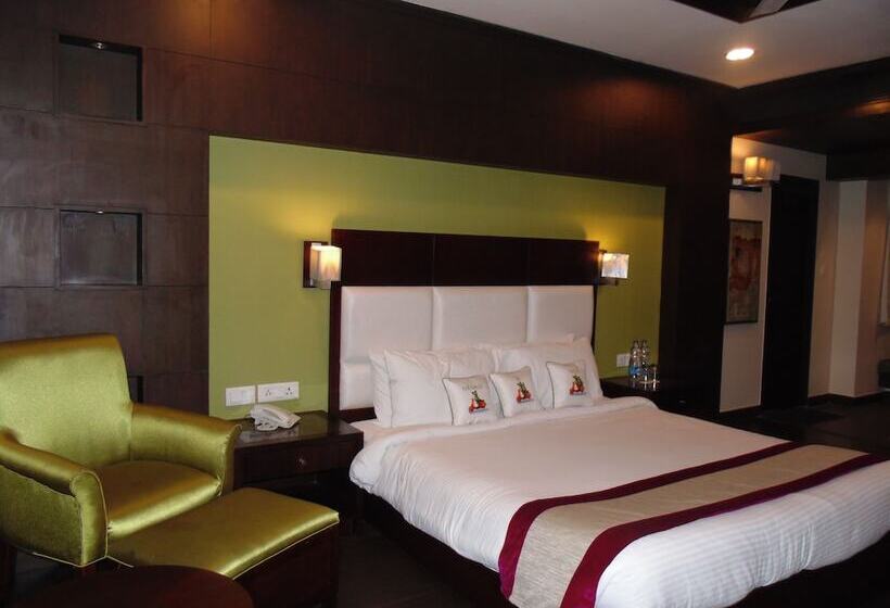 Quarto Deluxe, Saurabh Candy By Peppermint