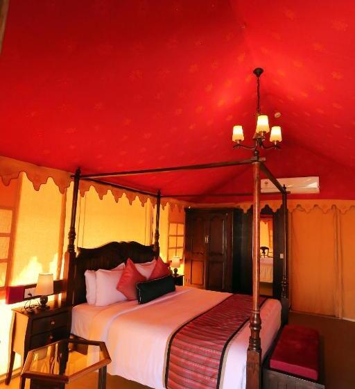 带大床的豪华间, Serena Beach Resort