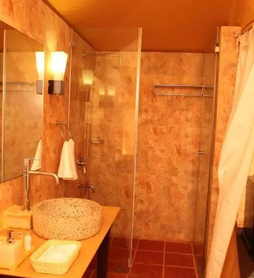 デラックスルーム, Serena Beach Resort