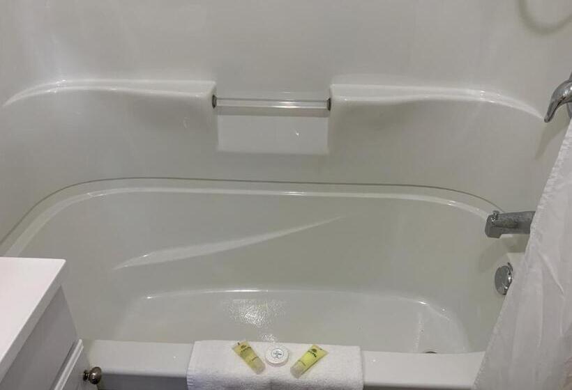 كابينة, Tally Ho Inn